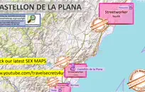 كبير الثدي في سن المراهقة مع شعر كس في حوض الاستحمام.