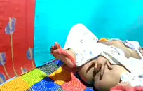 يبدو شقيق باسو التوأم أنال وكأنه نسخة حقيقية من مشهد الجنس الشرجي 2.