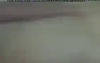 تم قصف الفرخ الأشقر الساخن في حقل الذرة من قبل رجل دراسي.