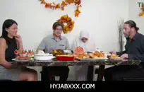 فتاة شابة مص دسار و سخيف نفسها على كاميرا ويب.