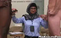 نيكي بنز هو القرف عندما يتعلق الأمر بالحصول على مارس الجنس بقوة