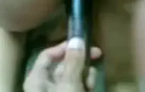 محاولة ارتداء ملابس جديدة مع بعض من أفضل الكتاكيت.