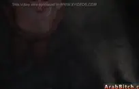 مارس الجنس مع ابنتي بينما كانت والدتها في المنزل.