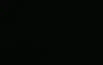 فتاة في سن المراهقة يعطي handjob في الحمام.