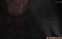 التبول في المطبخ بهزاز.