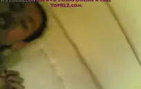 زوجة الهواة مثير تمتص الديك مثل الموالية.